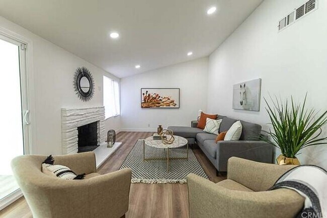 Building Photo - 3 Bedroom Single Family Home near Cal Poly...