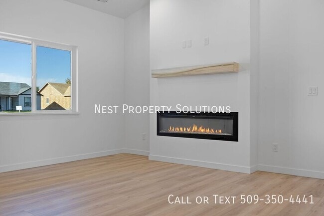 Building Photo - 914 N Washington Ct