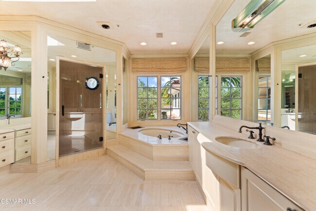 Building Photo - 1101 Oak Mirage Pl