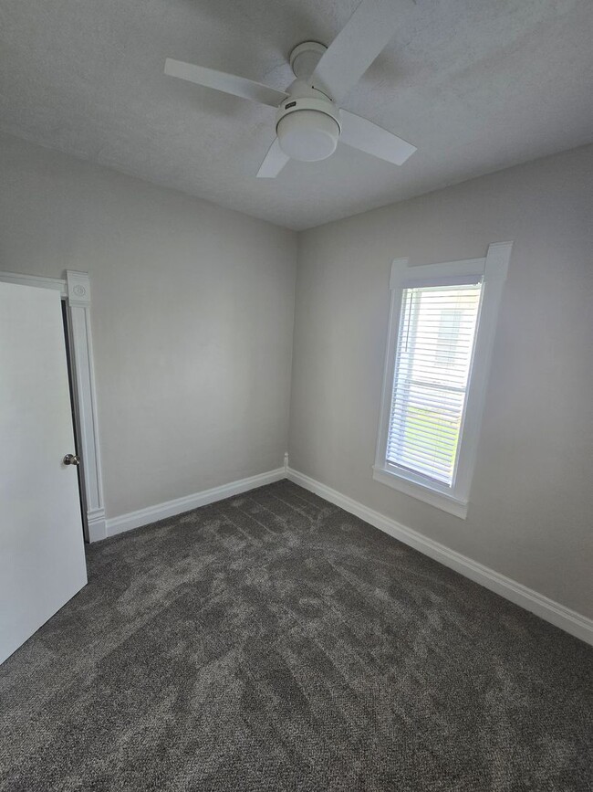 Building Photo - Charming 2-Bedroom, 1-Bathroom Home for Rent