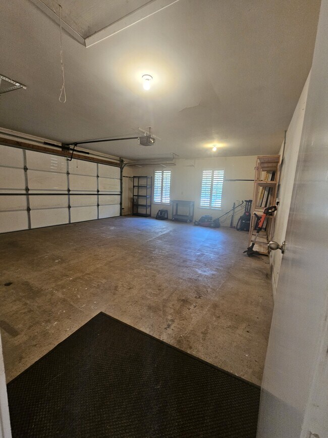 Building Photo - 14 Egret Dr