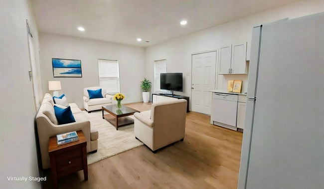 Building Photo - 2123 Langford St