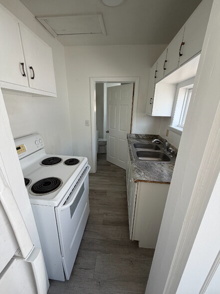 Building Photo - 55 S Broadway