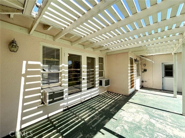 Building Photo - 326 Norwood St