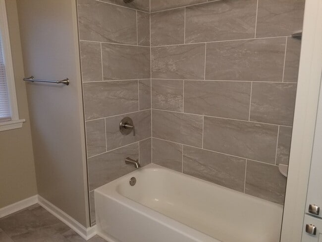 Building Photo - Gorgeous, Fully Upgraded/Renovated from to...