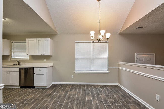 Building Photo - 2531 Willenhall Way