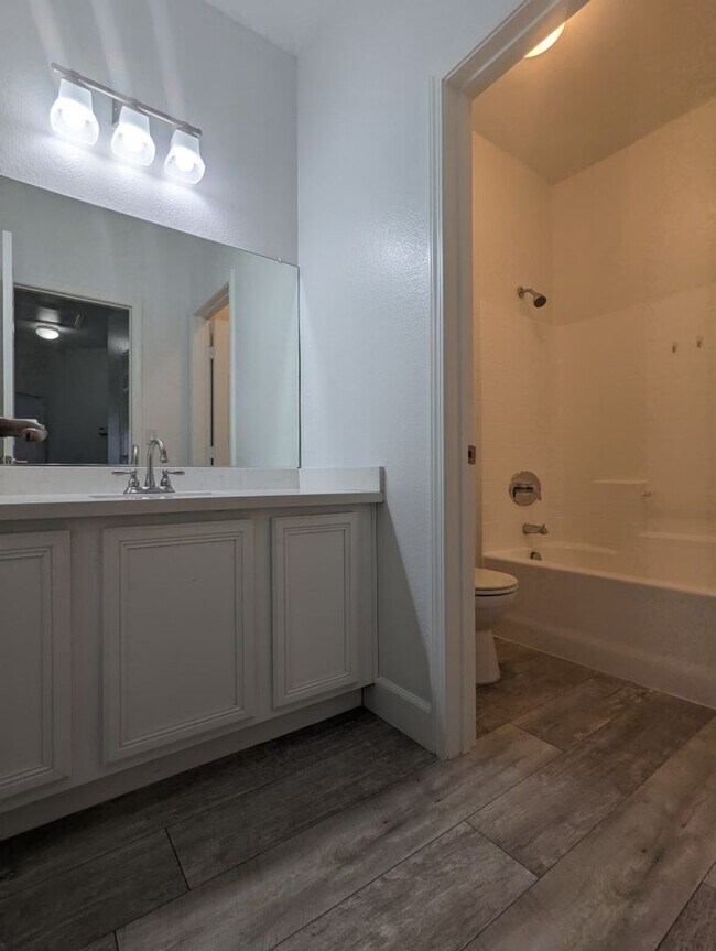 Building Photo - 9303 Gilcrease Ave