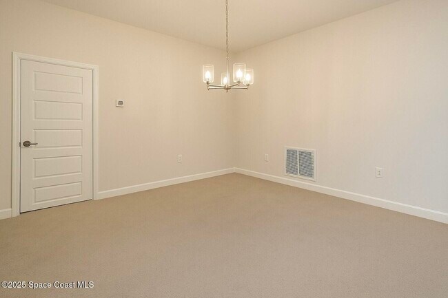 Building Photo - 1654 Middlebury Drive