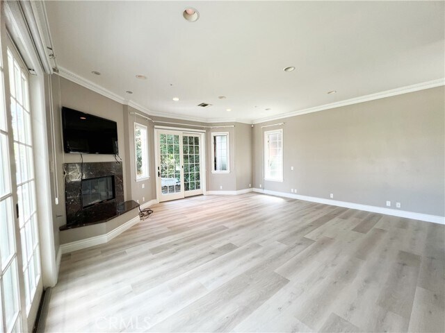 Building Photo - 270 W Lemon Ave