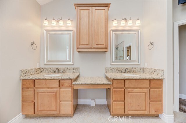 Building Photo - 525 N Lucia Ave