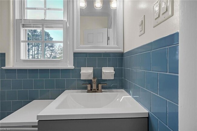 Building Photo - 54 Avella Ct