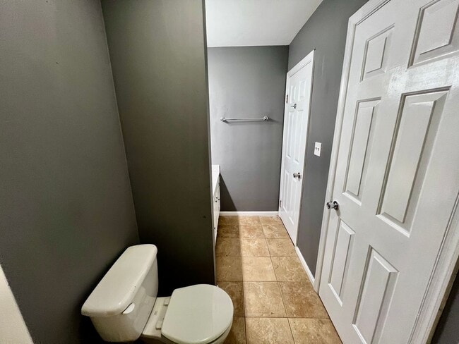 Building Photo - Must-See 3-Bedroom Home in Rosemont Forest!