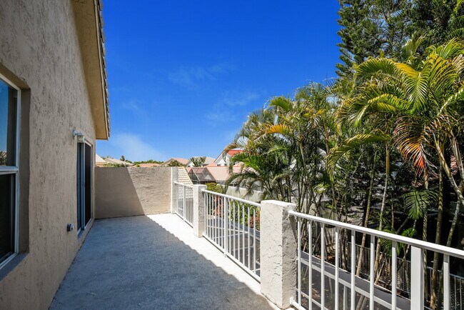 Building Photo - 18164 Blue Lake Way