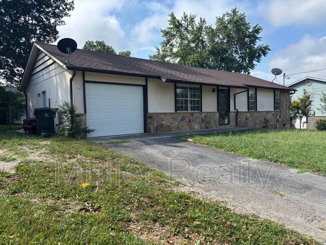 Building Photo - 6436 Tewksbury Dr NW