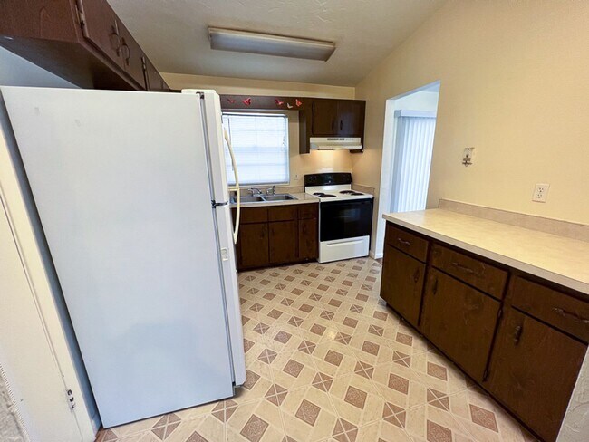 Building Photo - 3BR/2BA House in NW Gainesville  Available Mid-March