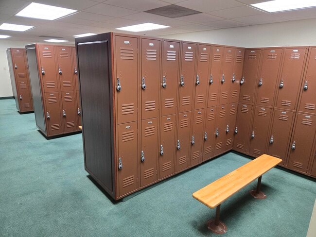 Building Photo - 1831 Sabal Palm Dr