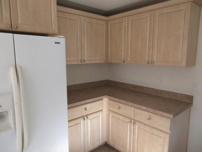 Building Photo - Large Three Bedroom Home, Landscaping Prov...