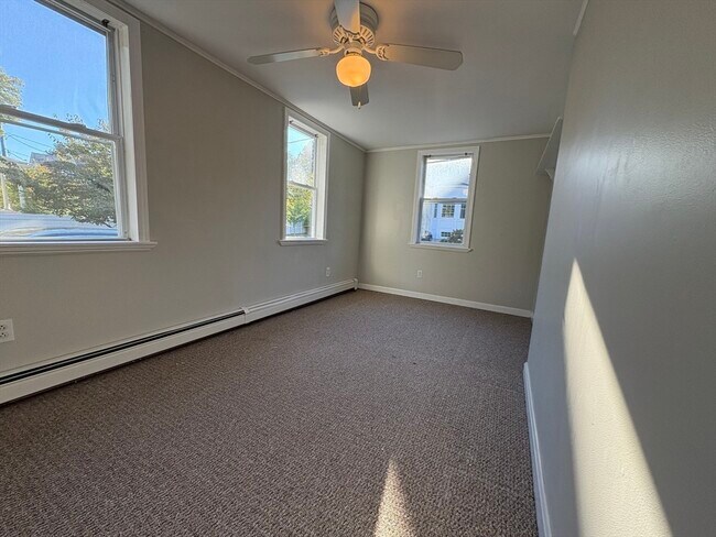 Building Photo - 11 Franklin St