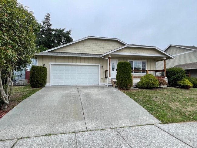 Primary Photo - Charming, Modern One Story Home! Pet Frien...