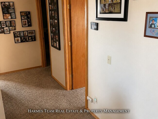Building Photo - Spacious Home with Mountain Views & Finished Basement