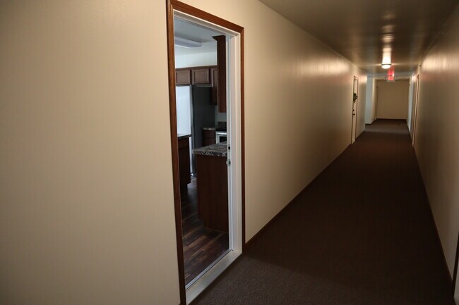 Building Photo - Dreamsville Apartments