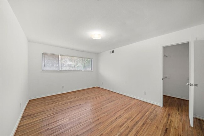 Building Photo - 4802 Braesvalley Dr
