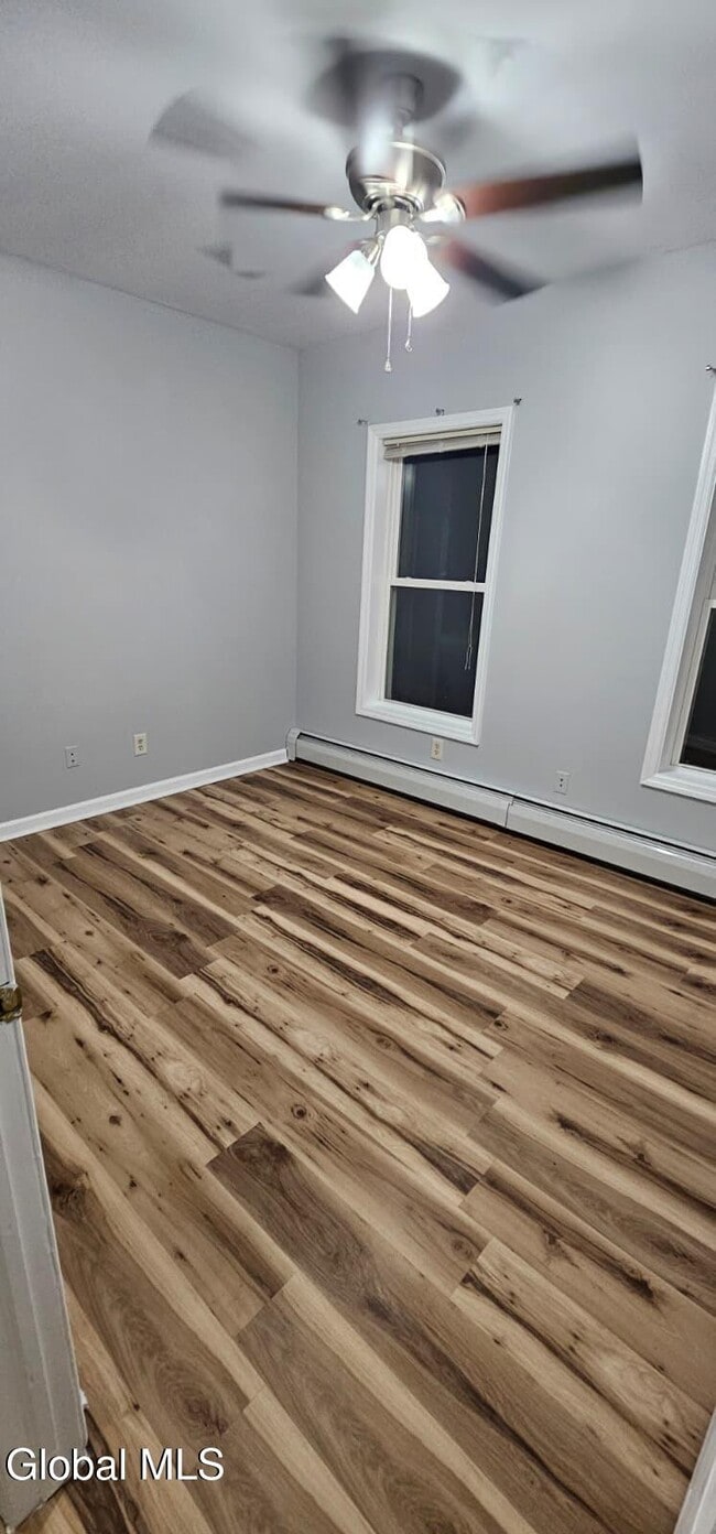 Building Photo - 363 Troy-Schenectady Rd
