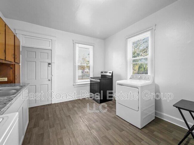 Building Photo - 111 West Side Ave