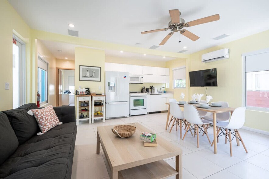 Building Photo - 316 Oregon St