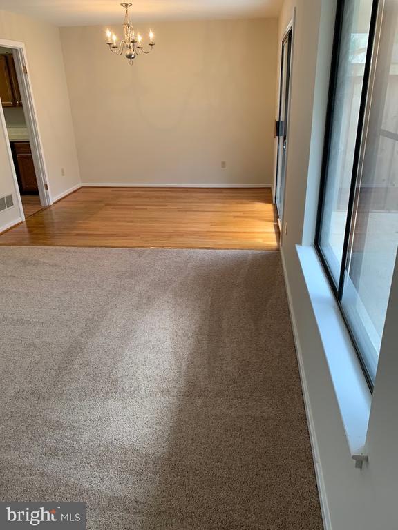 Building Photo - 468 Lynetree Dr