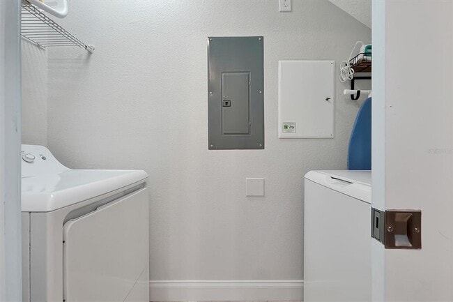 Building Photo - 297 Captiva Dr