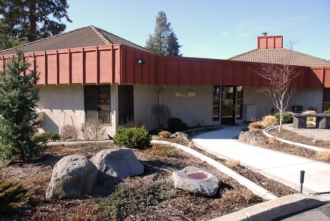 Building Photo - 168 S Coeur d'Alene St