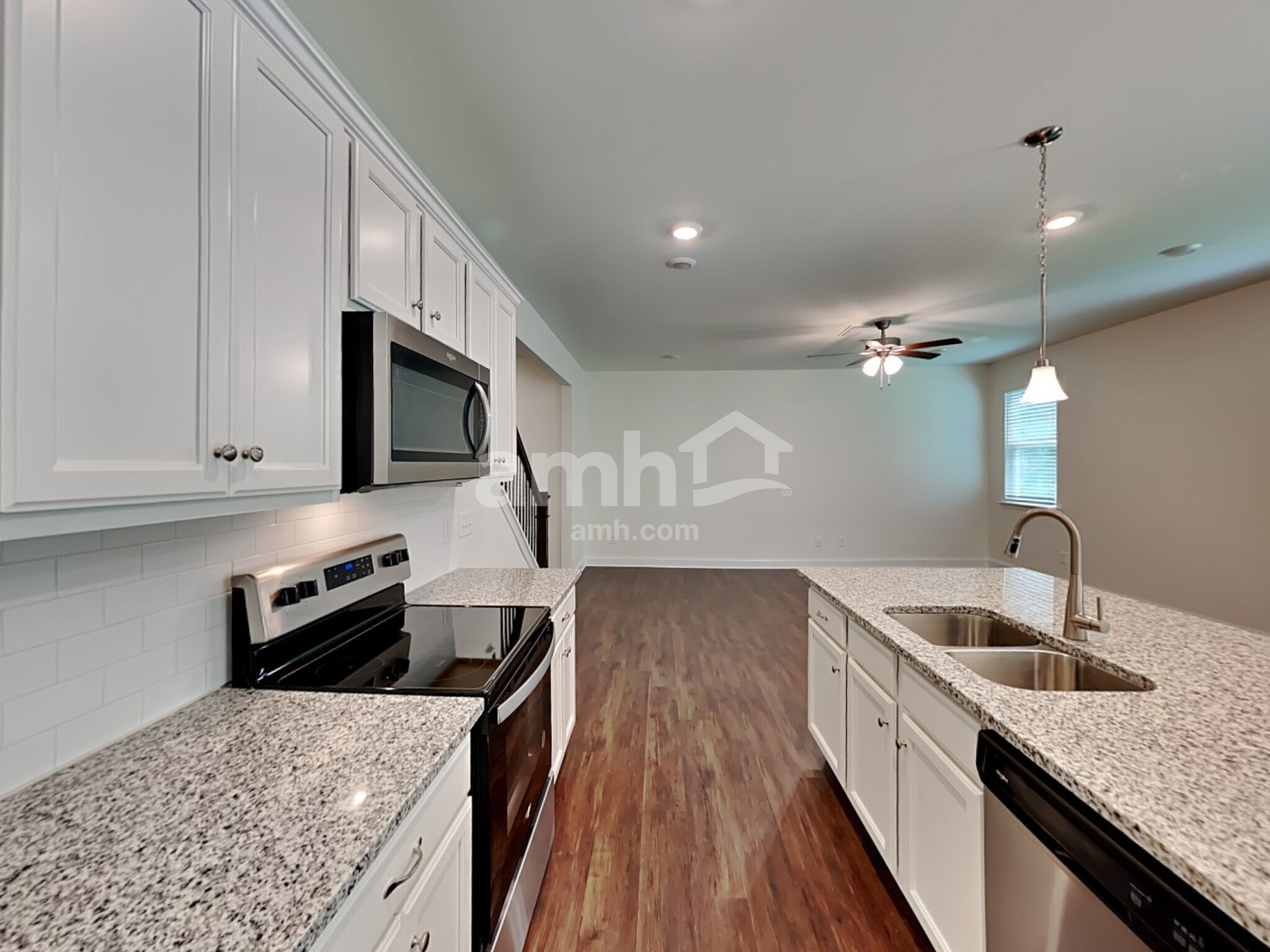 Building Photo - 616 Onate Cir