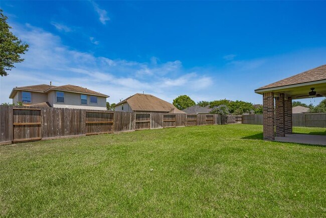 Building Photo - 2502 Oakthorn Ct