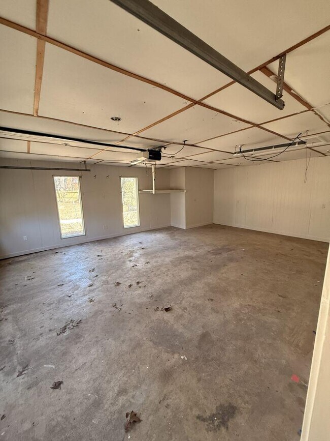 Building Photo - 2150 Tramway Pl