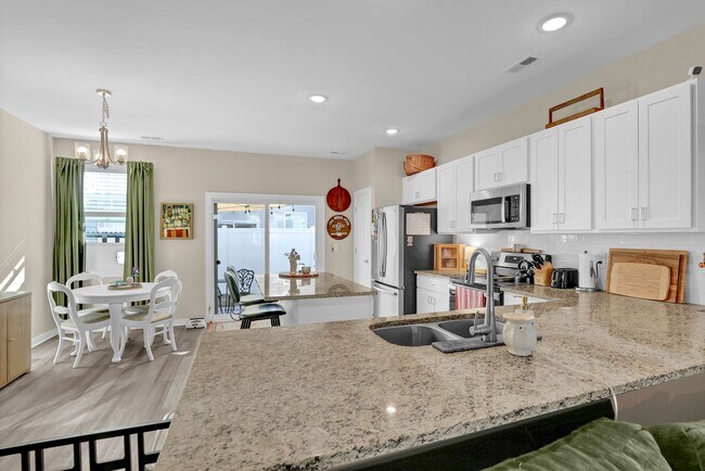 Building Photo - 328 Starfish Ln