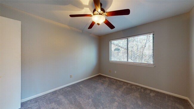 Building Photo - 11 Sand Piper Pl