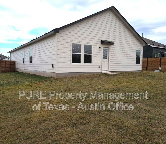 Building Photo - 12925 Michigan Shrs Trce