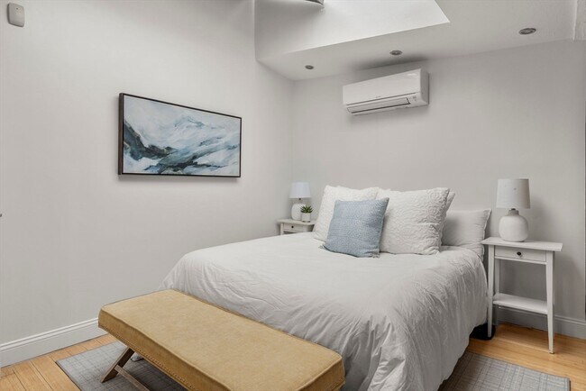 Building Photo - 178 Hyde Park Ave