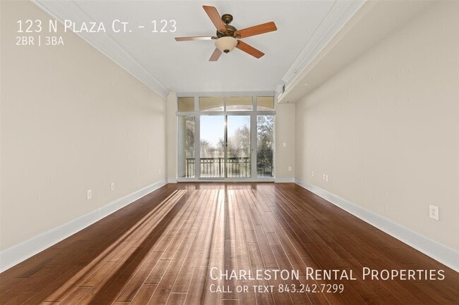 Building Photo - 123 N Plaza Ct