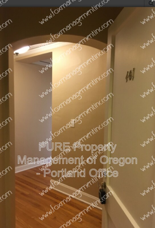 Building Photo - 709 SW 16th Ave