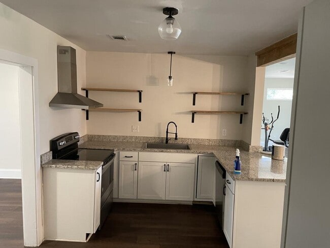 Building Photo - 2212 23rd Ave