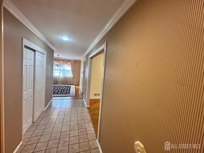 Building Photo - 4 Eric Ln