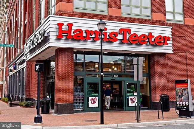 Building Photo - 1200 Braddock Pl