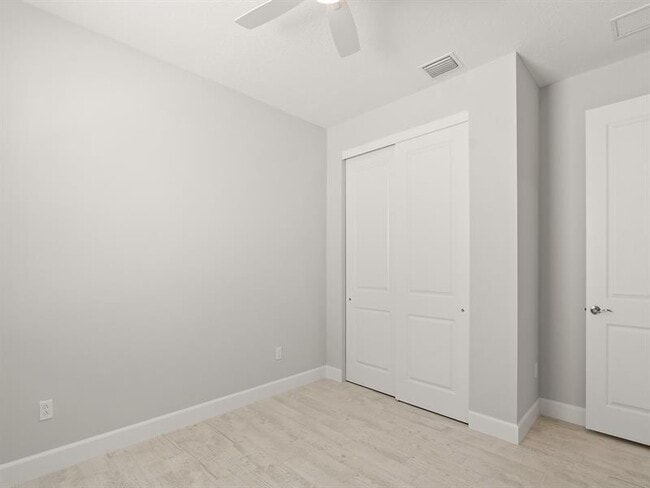 Building Photo - 4501 Nautilus Cir