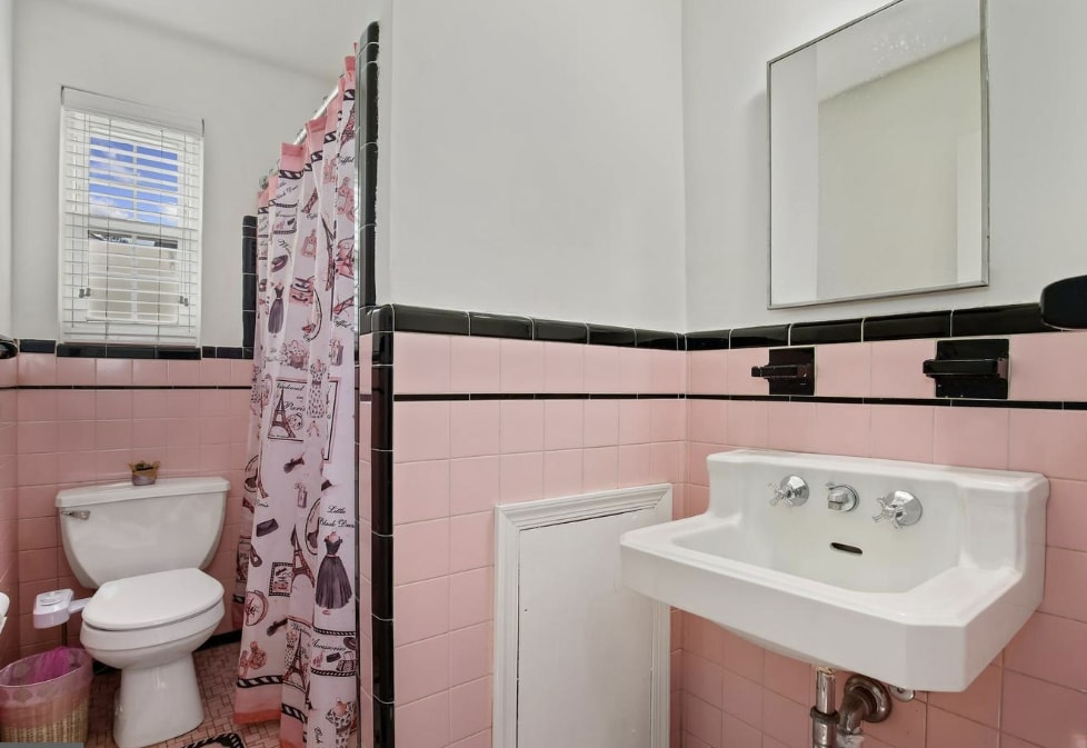 Building Photo - 5612 Massachusetts Ave