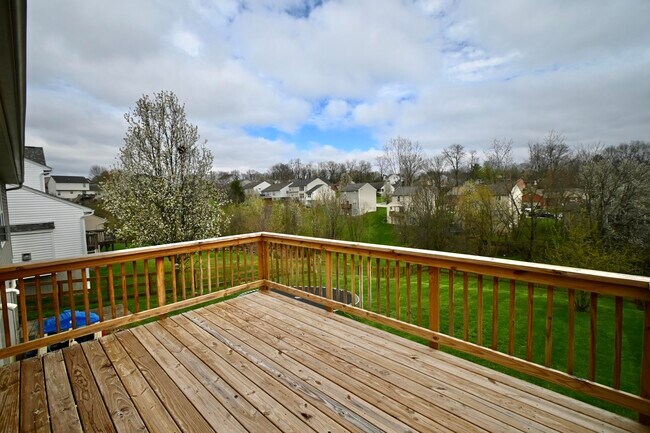 Building Photo - 5898 Ethan Dr