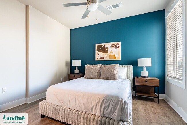 Building Photo - 300 E Broad St