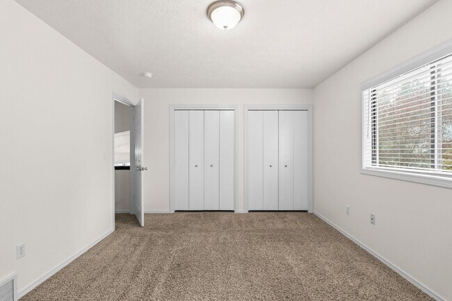 Building Photo - Single-Family Residence for rent in South Valley!