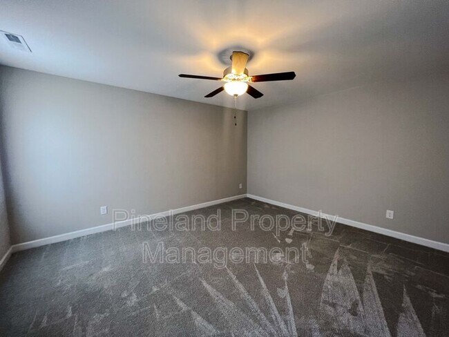 Building Photo - 388 Dundee Farm Rd